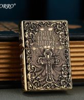 فندک_بنزینی_برند_Zorro_طرح_کتاب_مقدس_The_Holy_BIBLE_print42o.ir_