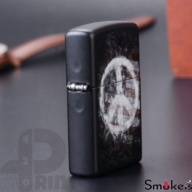 zippo_28864_Peace_on_Flag_Black_Matte_print42o.ir (2)