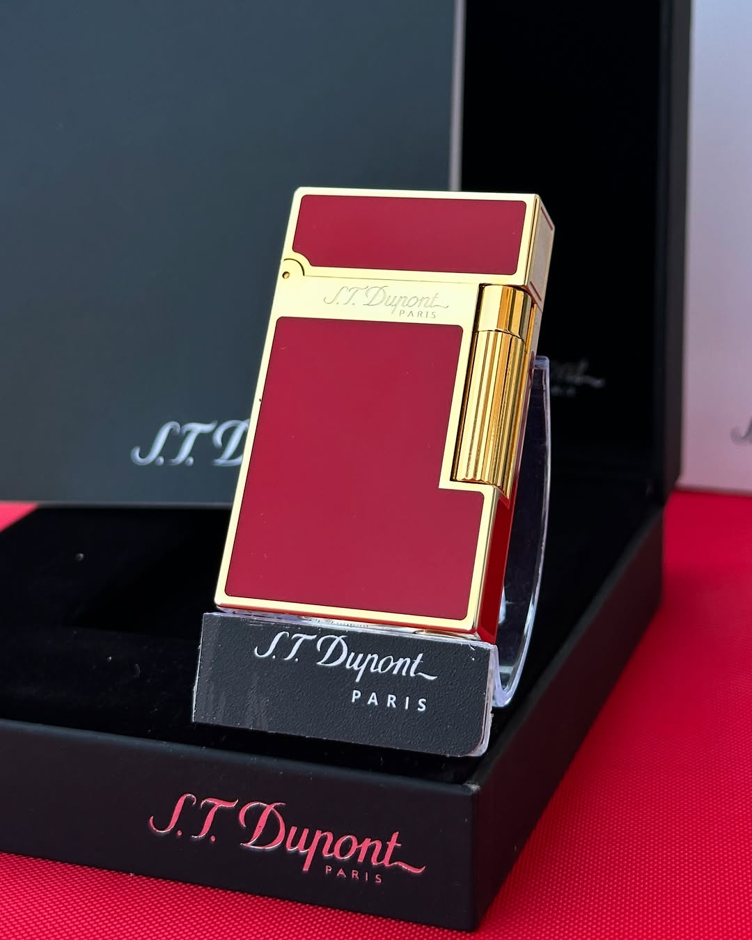 فندک گازی برند S.T Dupont (قرمز لاکی) اورجینال - Image 2